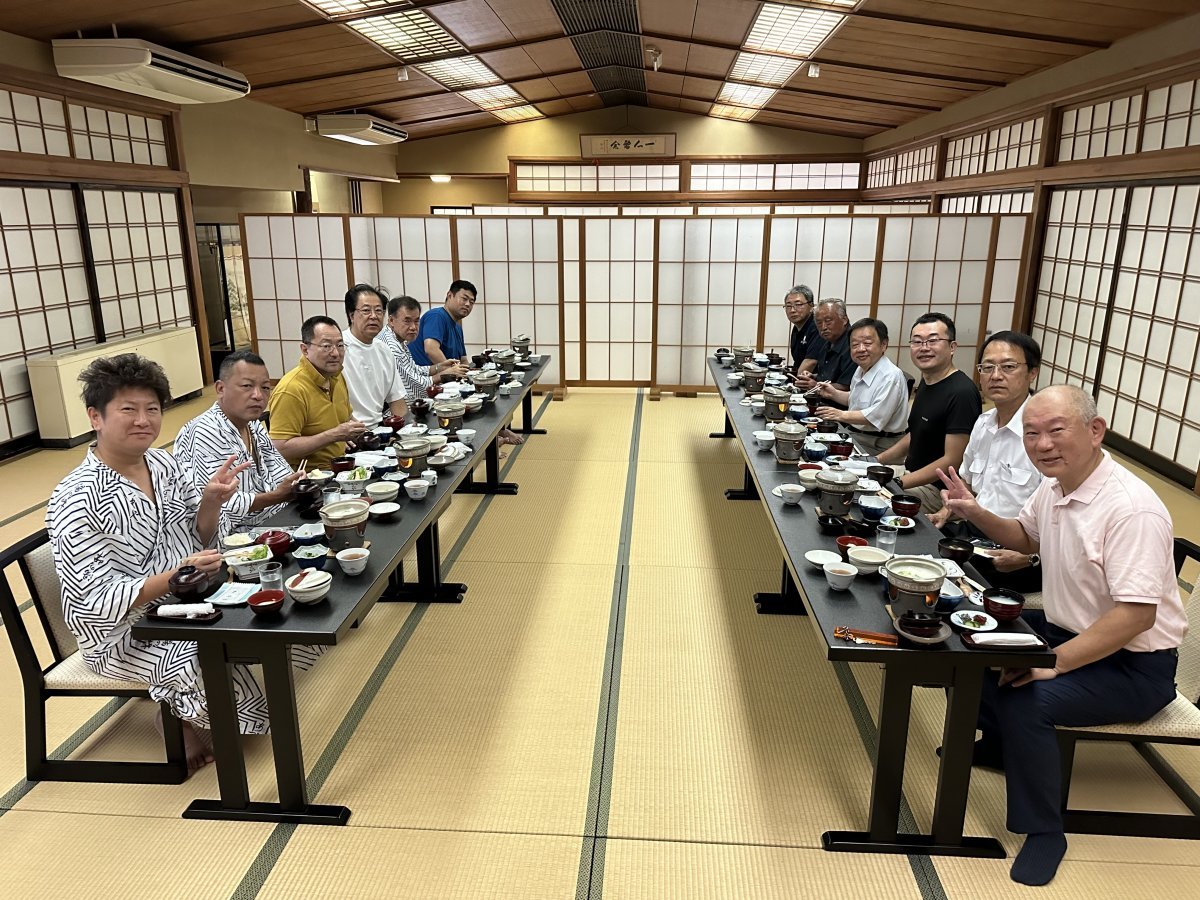 旅館あづまやにて！